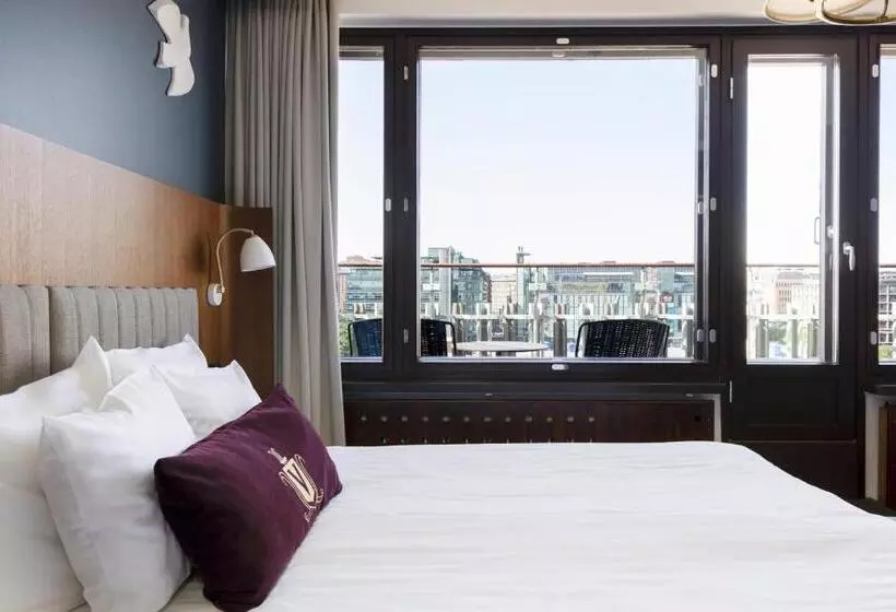 اتاق لوکس با بالکن, Original Sokos Hotel Vaakuna Helsinki