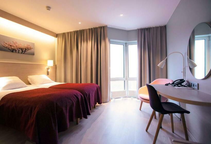 标准间, Park Alandia