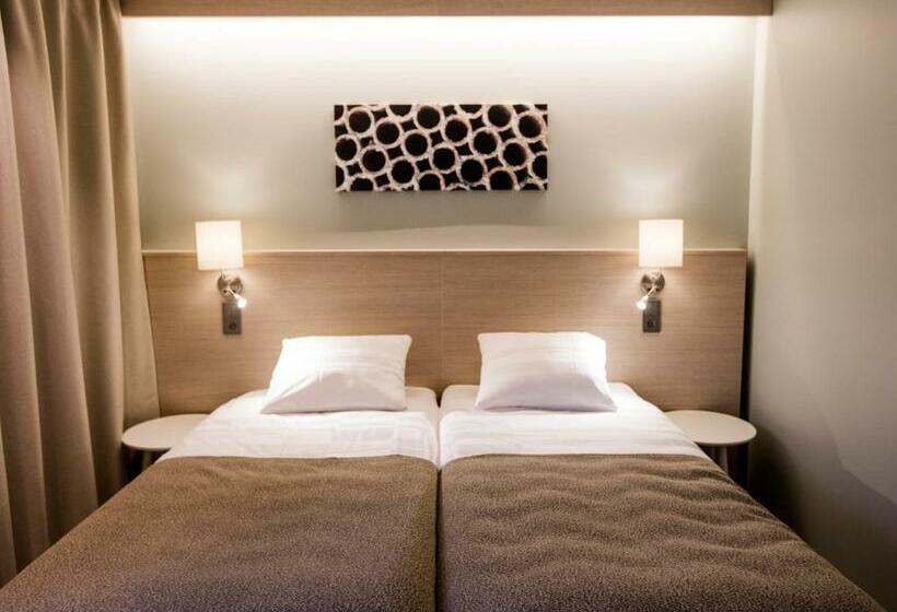 标准间, Park Alandia