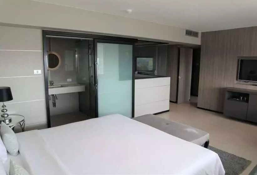 スイート, Pearl Hotel Phuket
