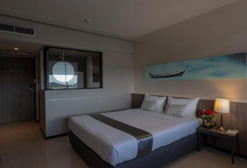 디럭스 룸, Pearl Hotel Phuket