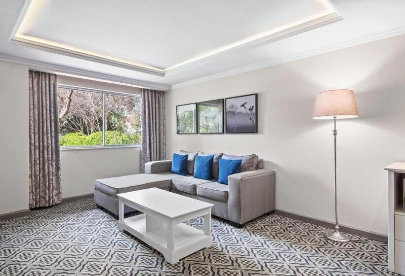 スイート, Protea Hotel By Marriott Johannesburg Balalaika Sandton