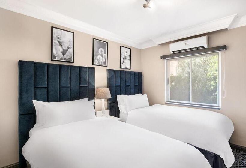 Люкс 2 Спальни, Protea Hotel By Marriott Johannesburg Balalaika Sandton