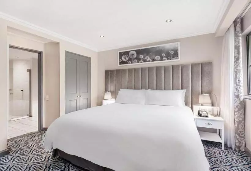 スイート, Protea Hotel By Marriott Johannesburg Balalaika Sandton