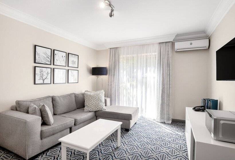 Люкс 2 Спальни, Protea Hotel By Marriott Johannesburg Balalaika Sandton