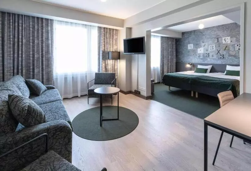 سوییت جونیور, Scandic Kallio