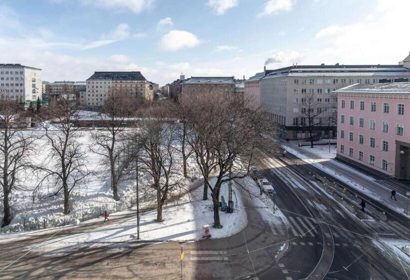 جناح جونيور, Scandic Kallio