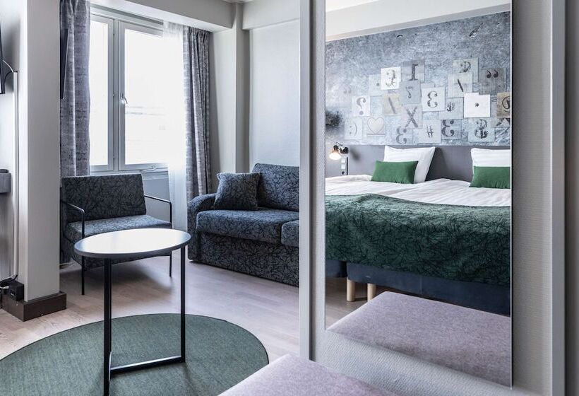 جناح جونيور, Scandic Kallio