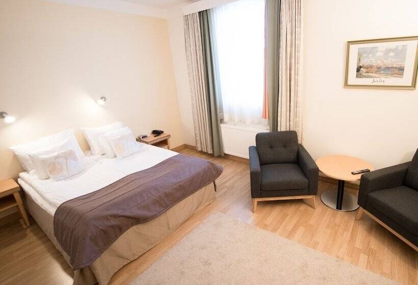 高级大房间, Seaport