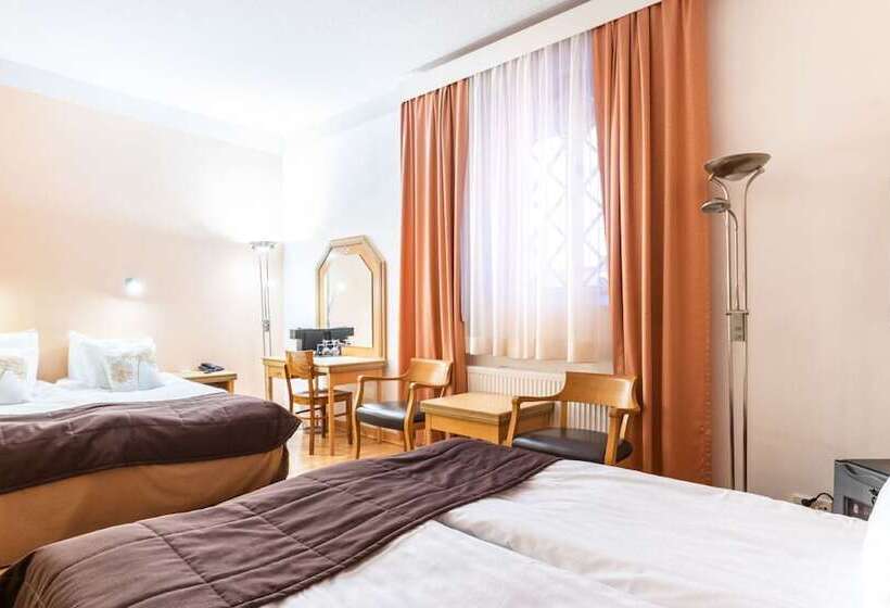 高级家庭房间, Seaport