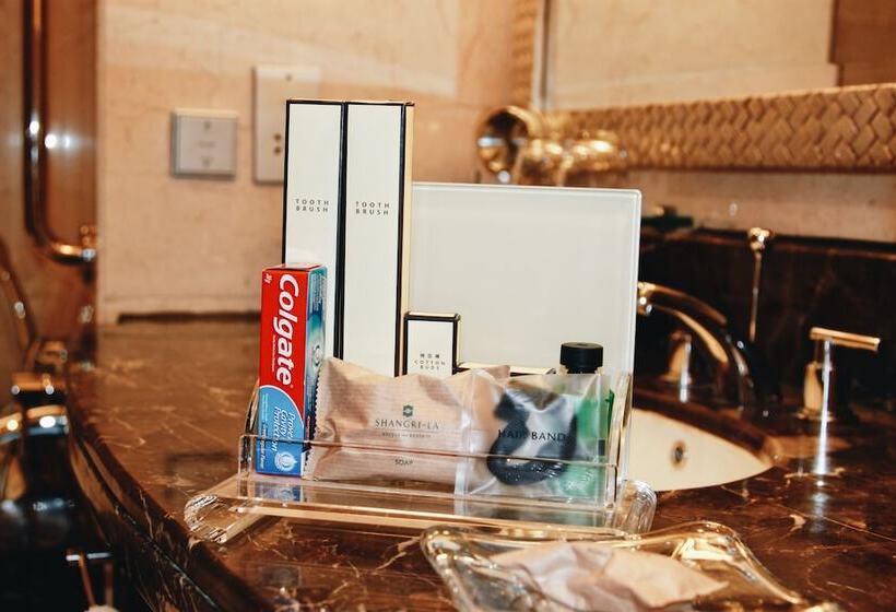 اتاق استاندارد با چشمانداز رودخانه, Shangrila Bangkok