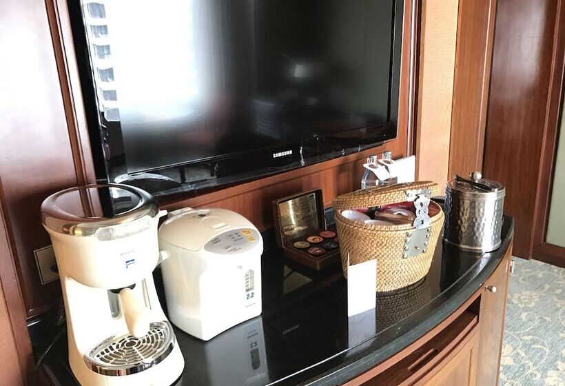 سوئیت اجرایی با تخت کینگ, Shangrila Bangkok