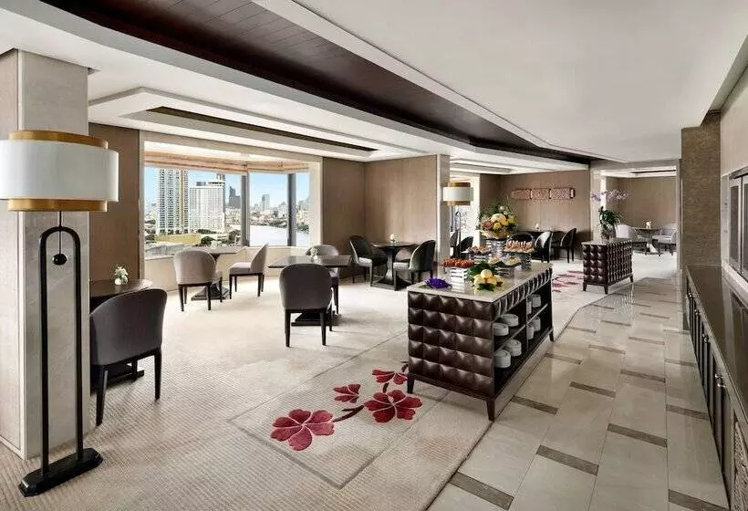 Club Room