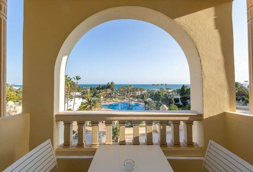 غرفة سوبيريور مطلّة علي البحر, Steigenberger Marhaba Thalasso Hammamet