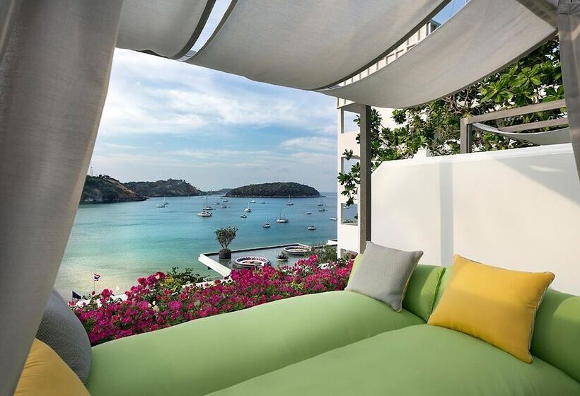 غرفة قياسية مطلّة علي البحر, The Nai Harn