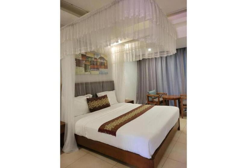 سوییت, Acholi Inn