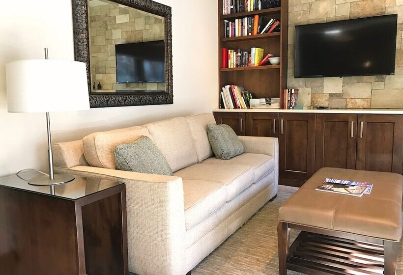 ２ベッドルームアパートメント, Aspen Square Condominium