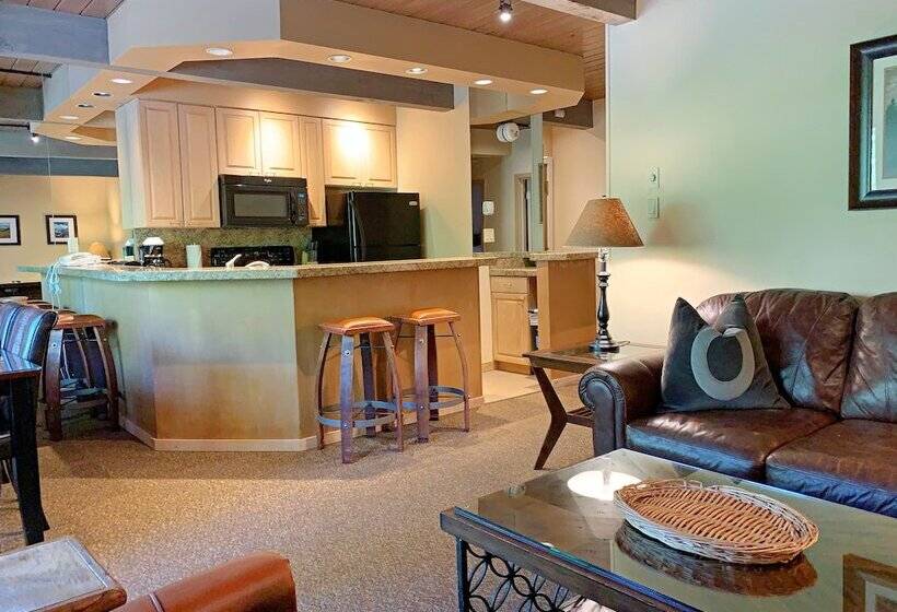 Апартаменты 2 Спальни, Aspen Square Condominium
