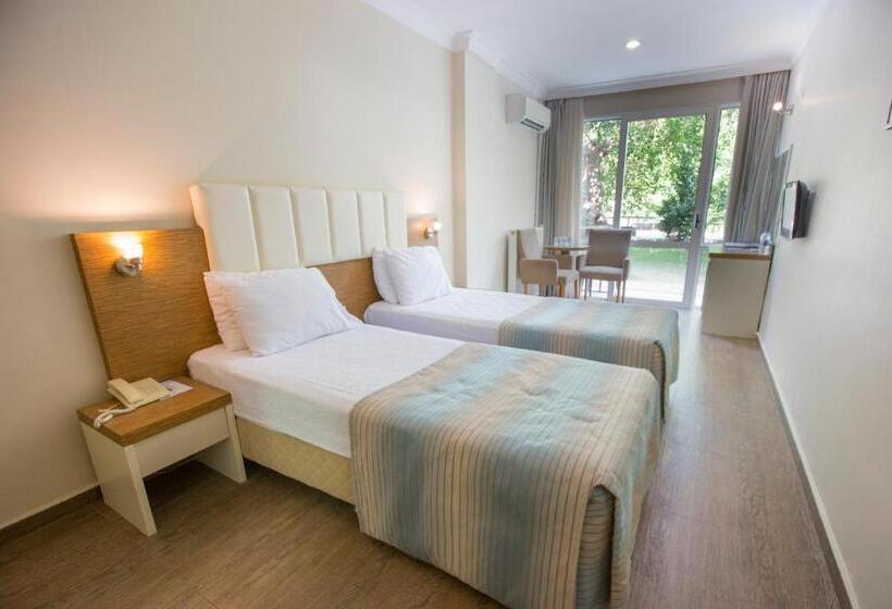 اتاق استاندارد, Balcova Thermal