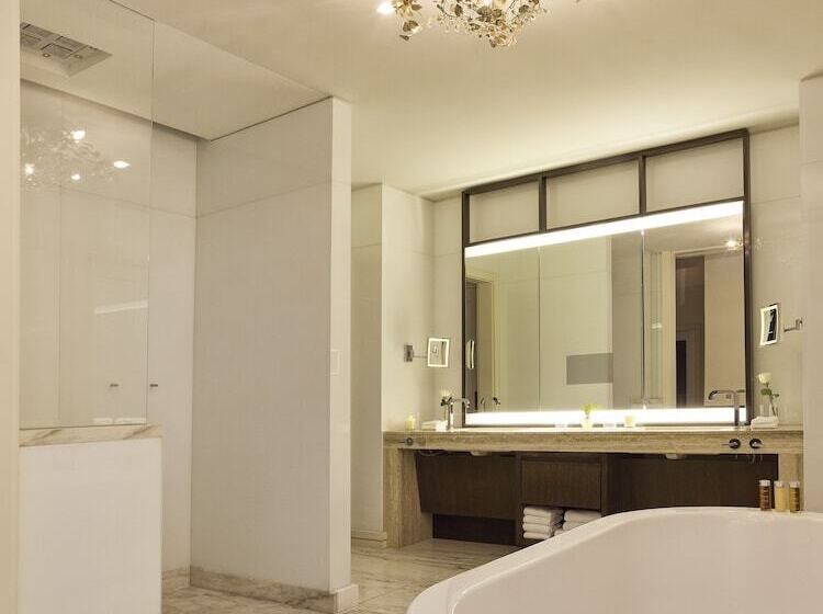 スタンダードスタジオ, Belair  Dorchester Collection