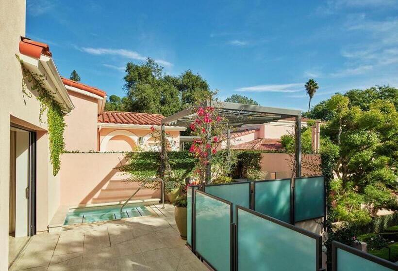 スタンダードスタジオ, Belair  Dorchester Collection