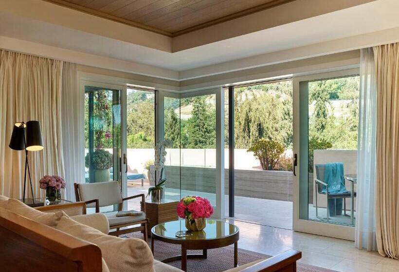 スタンダードスタジオ, Belair  Dorchester Collection