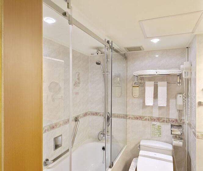 اتاق خانوادگی, Cosmos Hotel Taipei