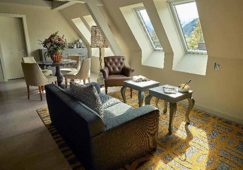 سوییت جونیور, Cosmos Hotel Taipei