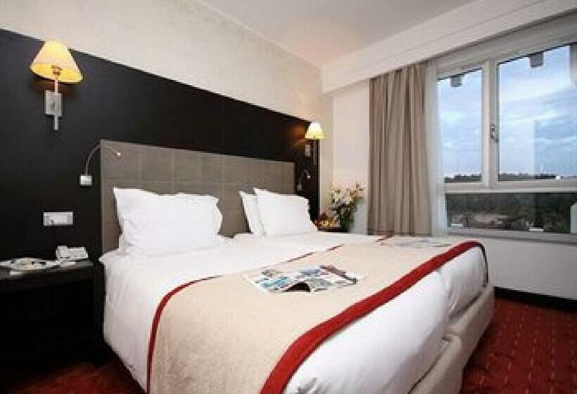 اتاق سوپریور, Golden Tulip El Mechtel