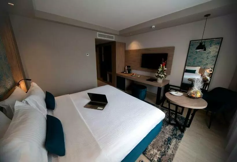 اتاق اجرایی, Golden Tulip El Mechtel
