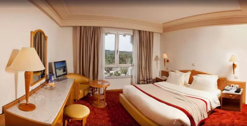 اتاق کلاس بیزنس, Golden Tulip El Mechtel