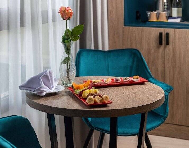 سوییت, Golden Tulip El Mechtel