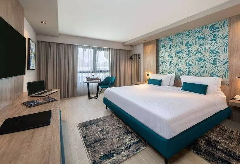اتاق اجرایی, Golden Tulip El Mechtel