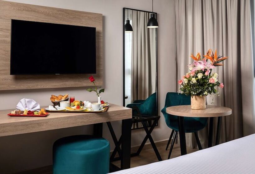 اتاق اجرایی, Golden Tulip El Mechtel