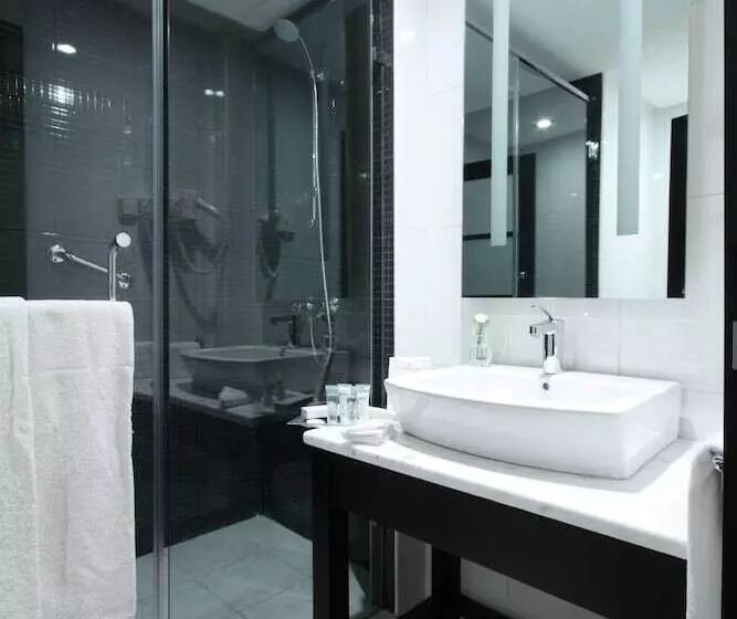 اتاق سوپریور, Golden Tulip El Mechtel