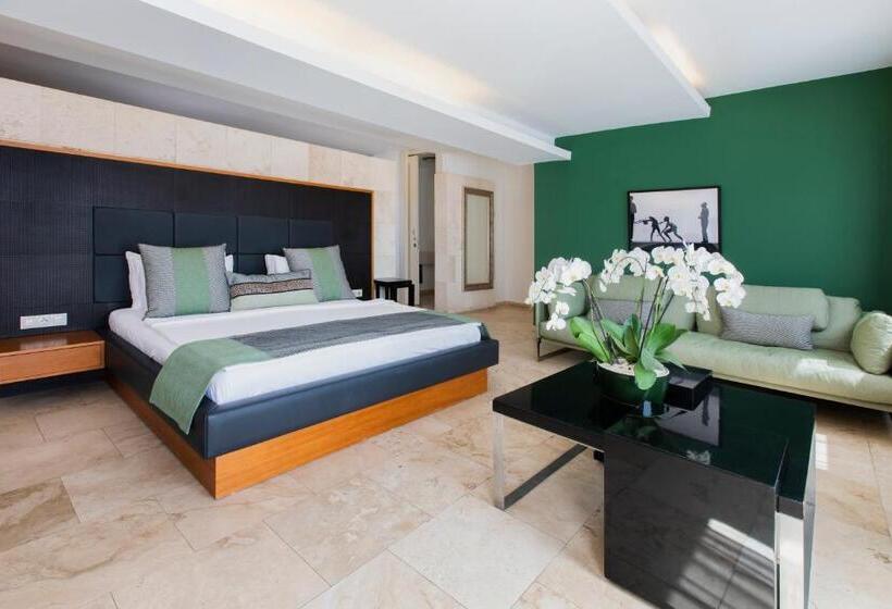 جناح دور أخير, Magna Manastir