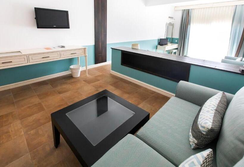 جناح, Magna Manastir