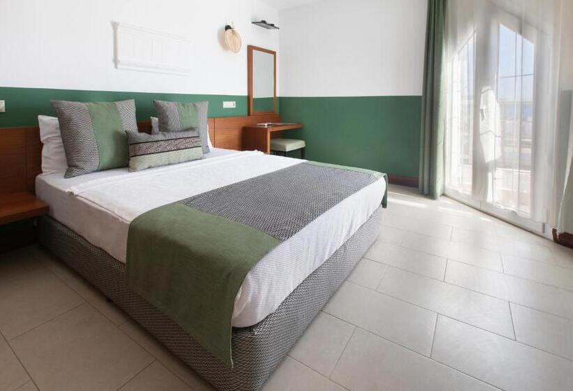 جناح, Magna Manastir