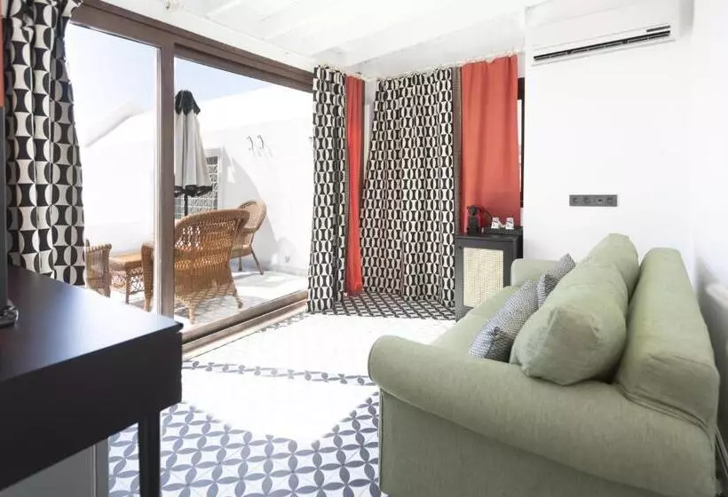 Family Suite, Magna Manastir