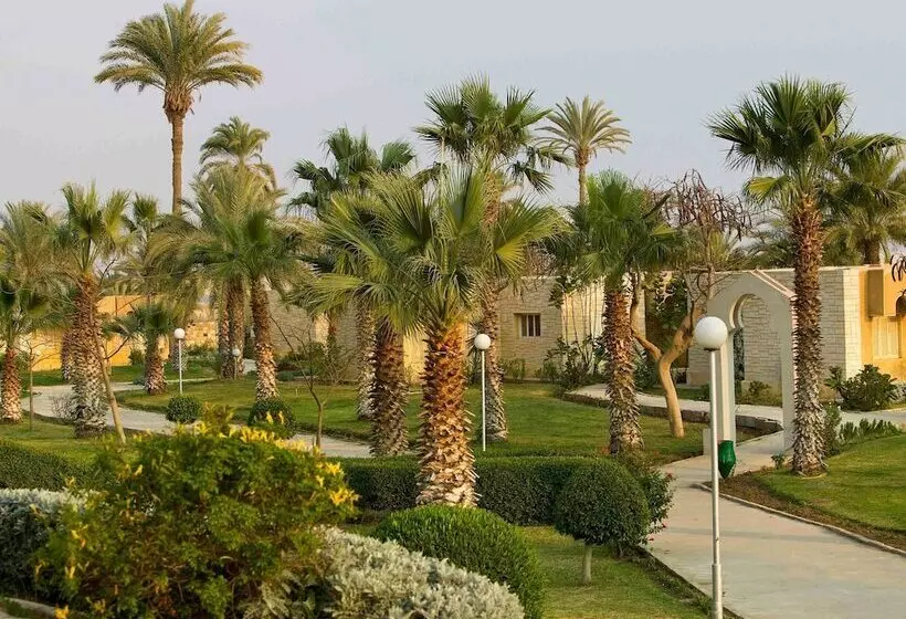 اتاق سوپریور با چشمانداز باغ, Mercure Ismailia Forsan Island