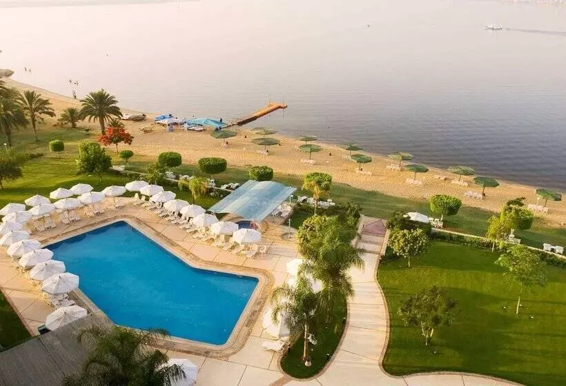 اتاق سوپریور با چشمانداز باغ, Mercure Ismailia Forsan Island