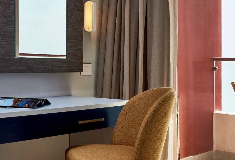 اتاق سوپریور با چشمانداز باغ, Mercure Ismailia Forsan Island