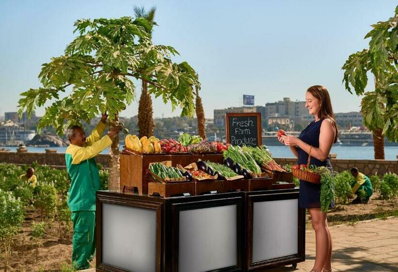 Номер Superior Кровать Кинг, Movenpick Resort Aswan