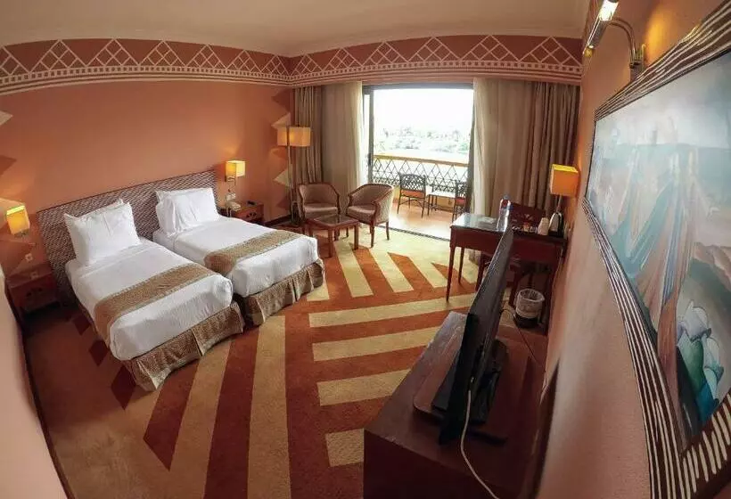 景色の見えるスーペリアルーム, Movenpick Resort Aswan