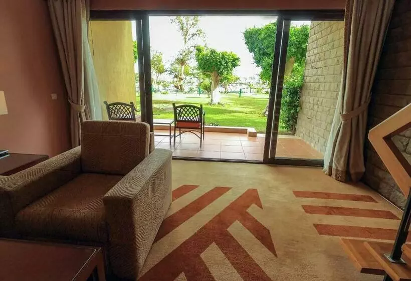 メゾネットスイート, Movenpick Resort Aswan
