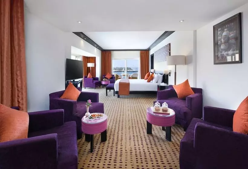 プレジデントスイートルーム, Movenpick Resort Aswan