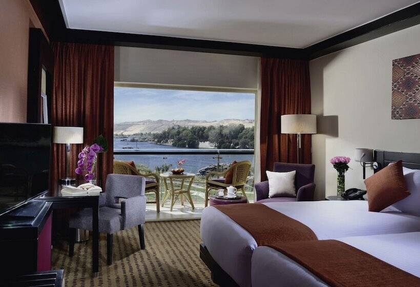 Номер Superior Вид на Бассейн, Movenpick Resort Aswan