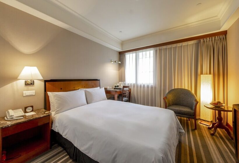 اتاق استاندارد یک نفره, National