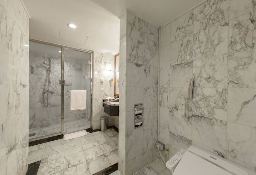 سوئیت کلاسیک, National