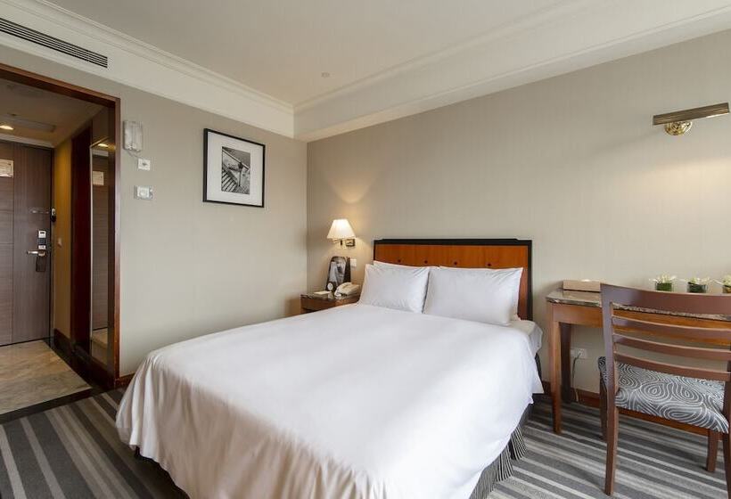 اتاق استاندارد, National